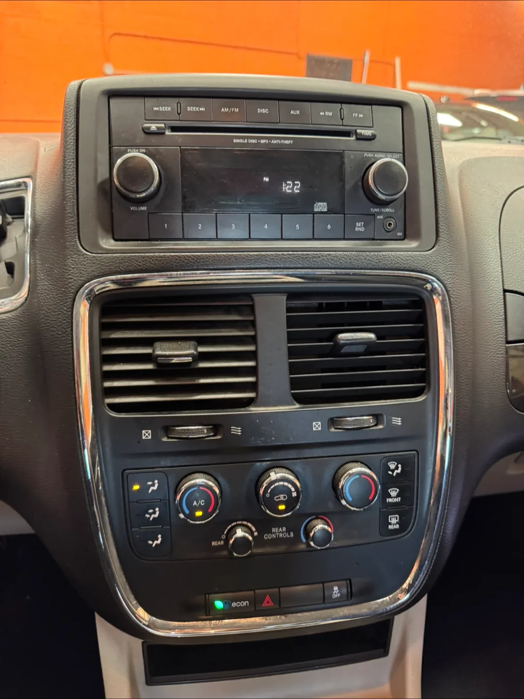 2013 Dodge Grand Caravan · Crew Minivan 4D image indicator(9)