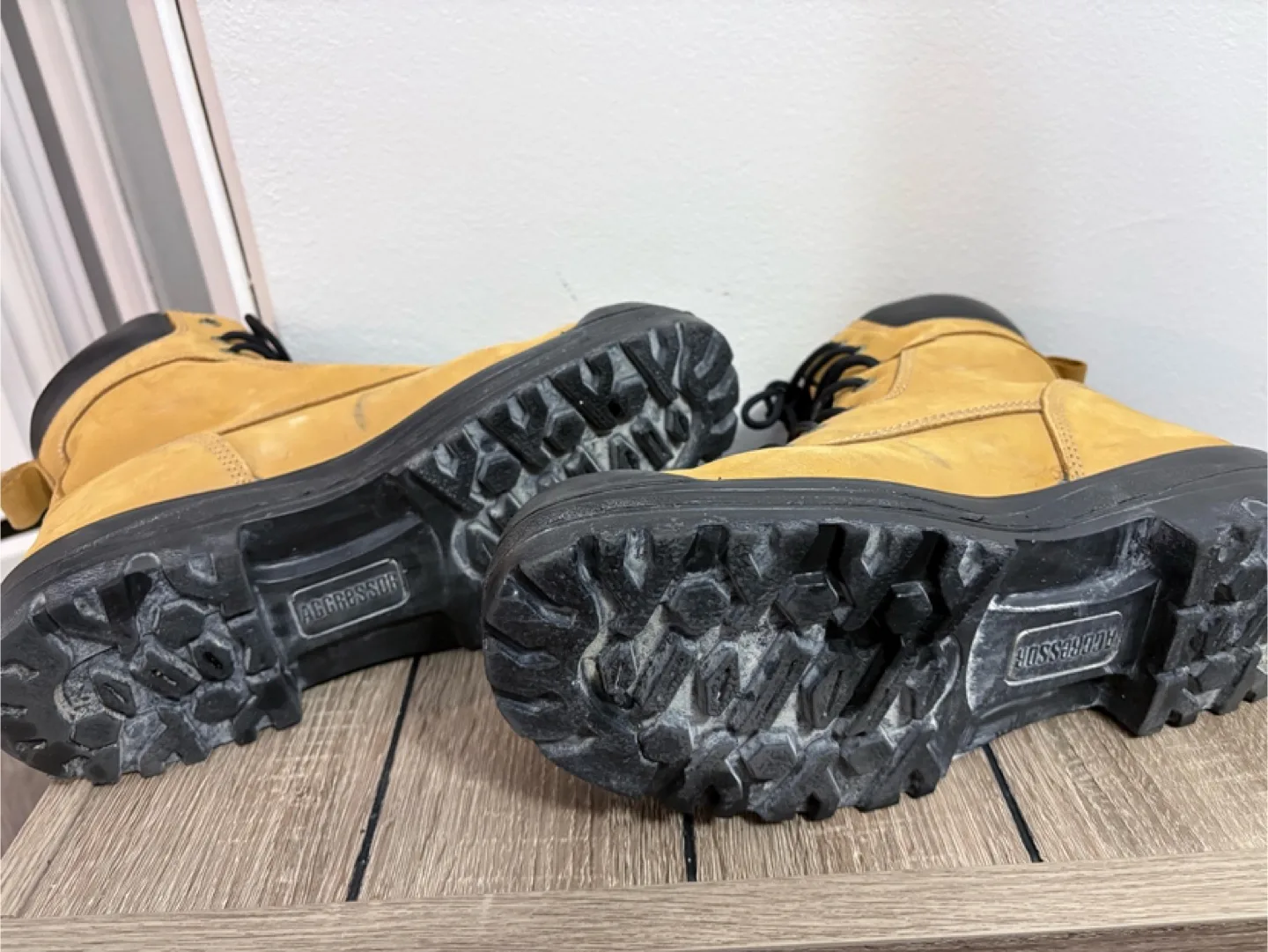 Aggressor Men's Tan Work Boots - CSA certified image indicator(5)