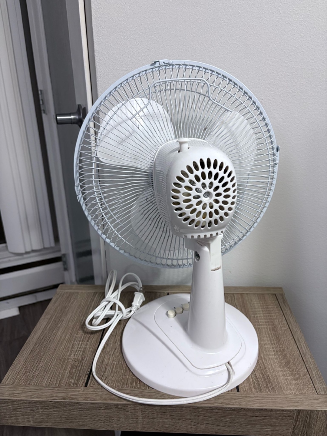White Table Fan - Gently Used - photo 2