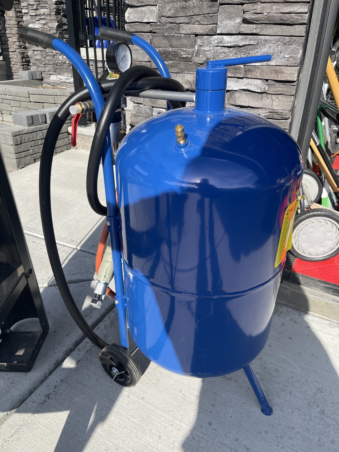 Portable Media /Sandblaster