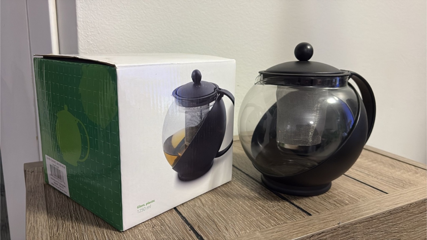 Glass and Plastic Teapot with Infuser - 1250 ml