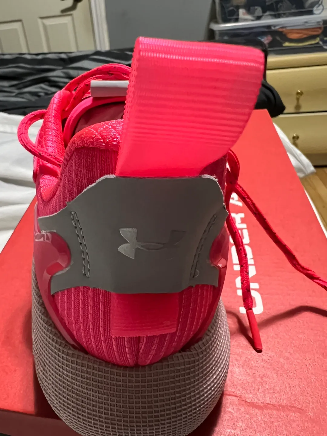 Under Armour Men's Hovr Shoes image indicator(2)