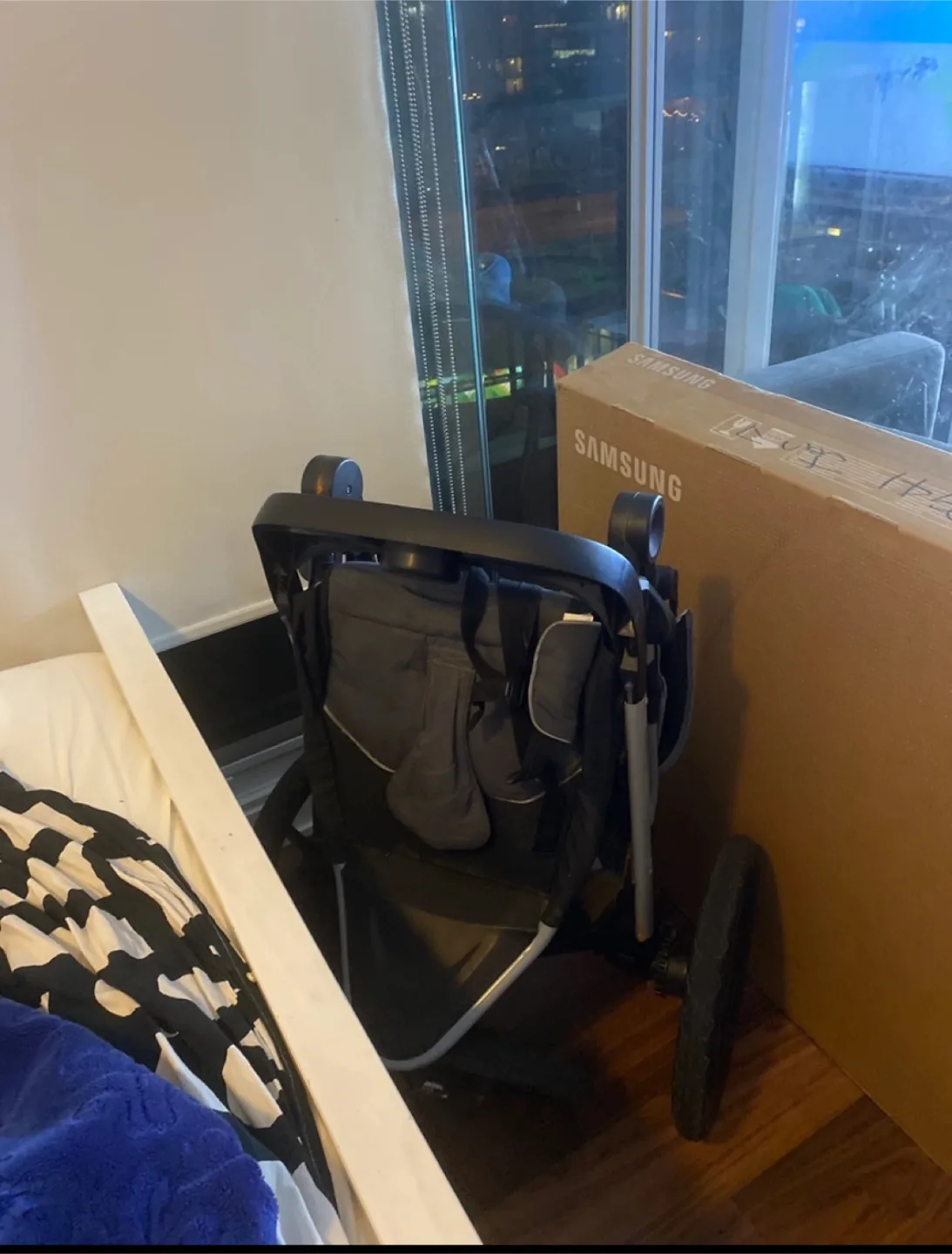 Evenflo Victory Plus Compact Fold Jogging Stroller thumbnail