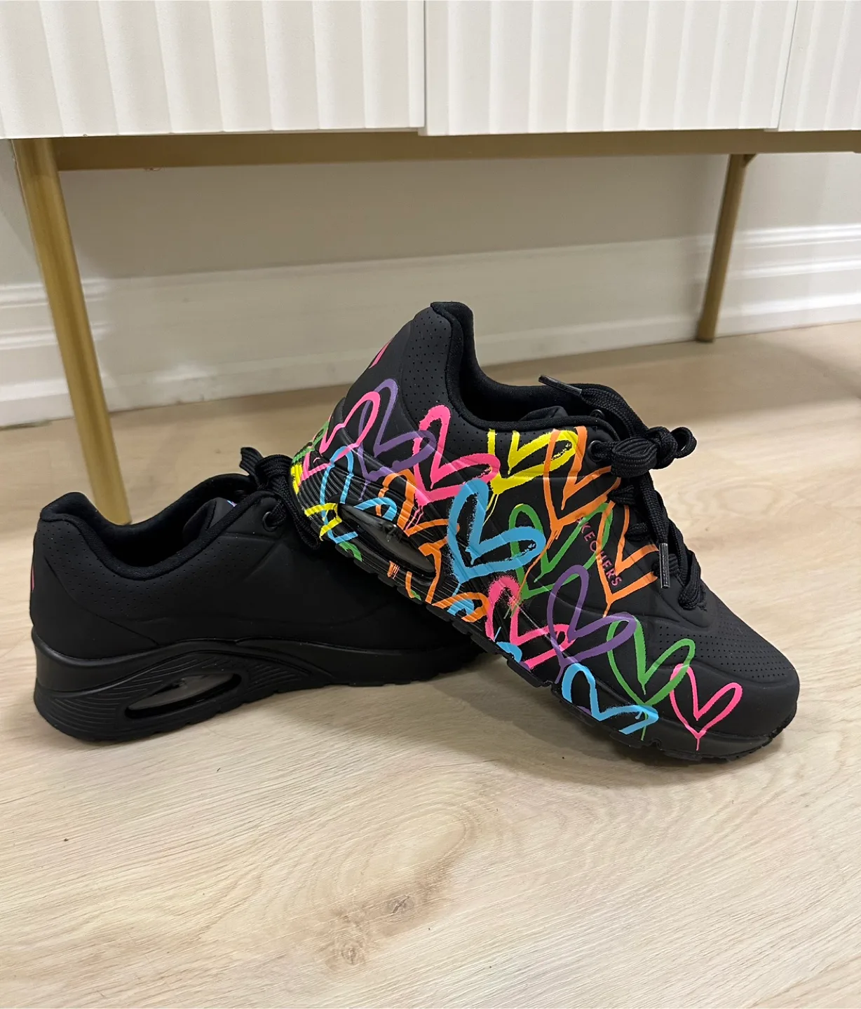 Skechers Women's Black Graffiti Heart Sneakers - Size 8 thumbnail