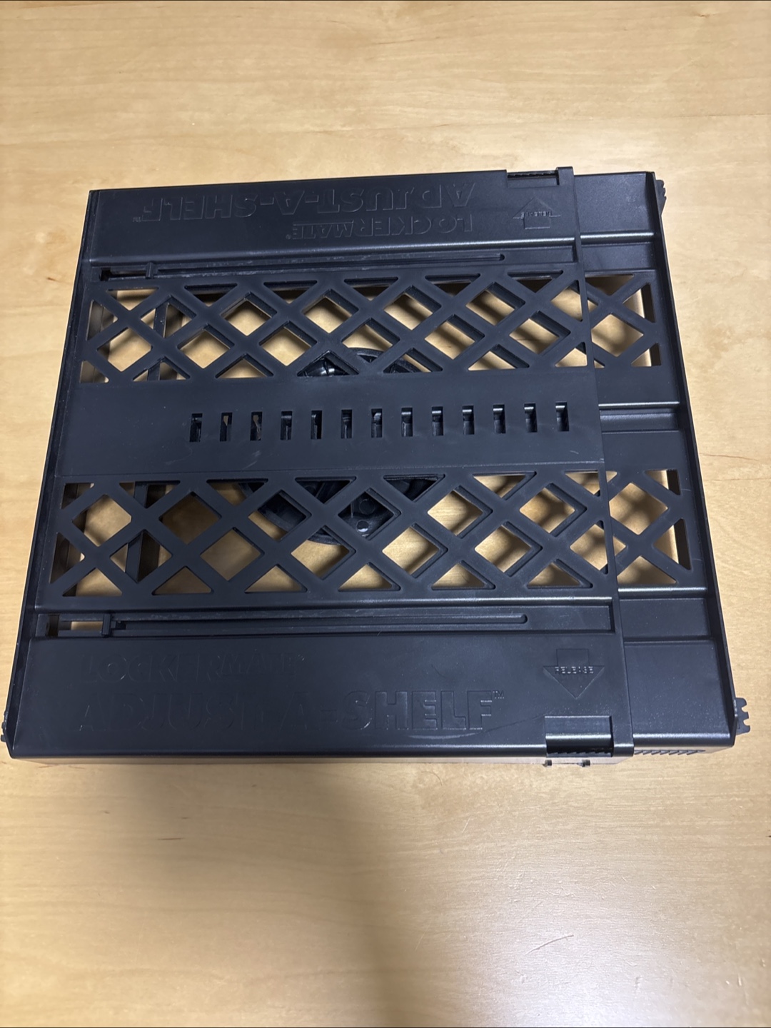 Adjustable Shelf