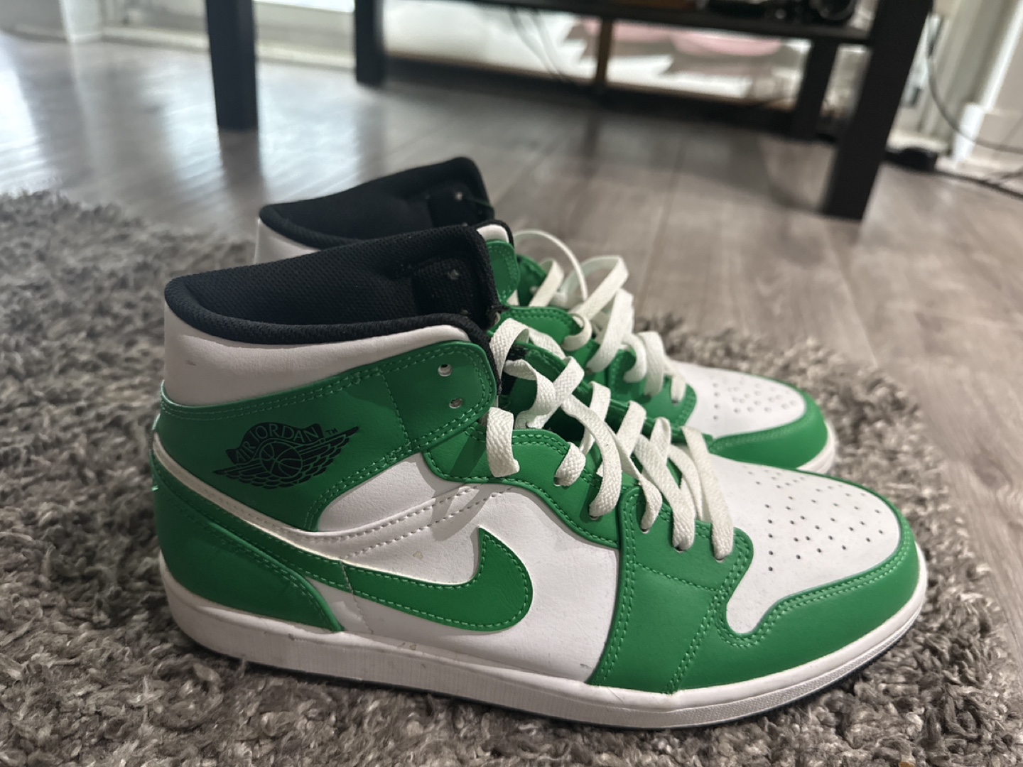 Nike Air Jordan 1 Mid Lucky Green - photo 3