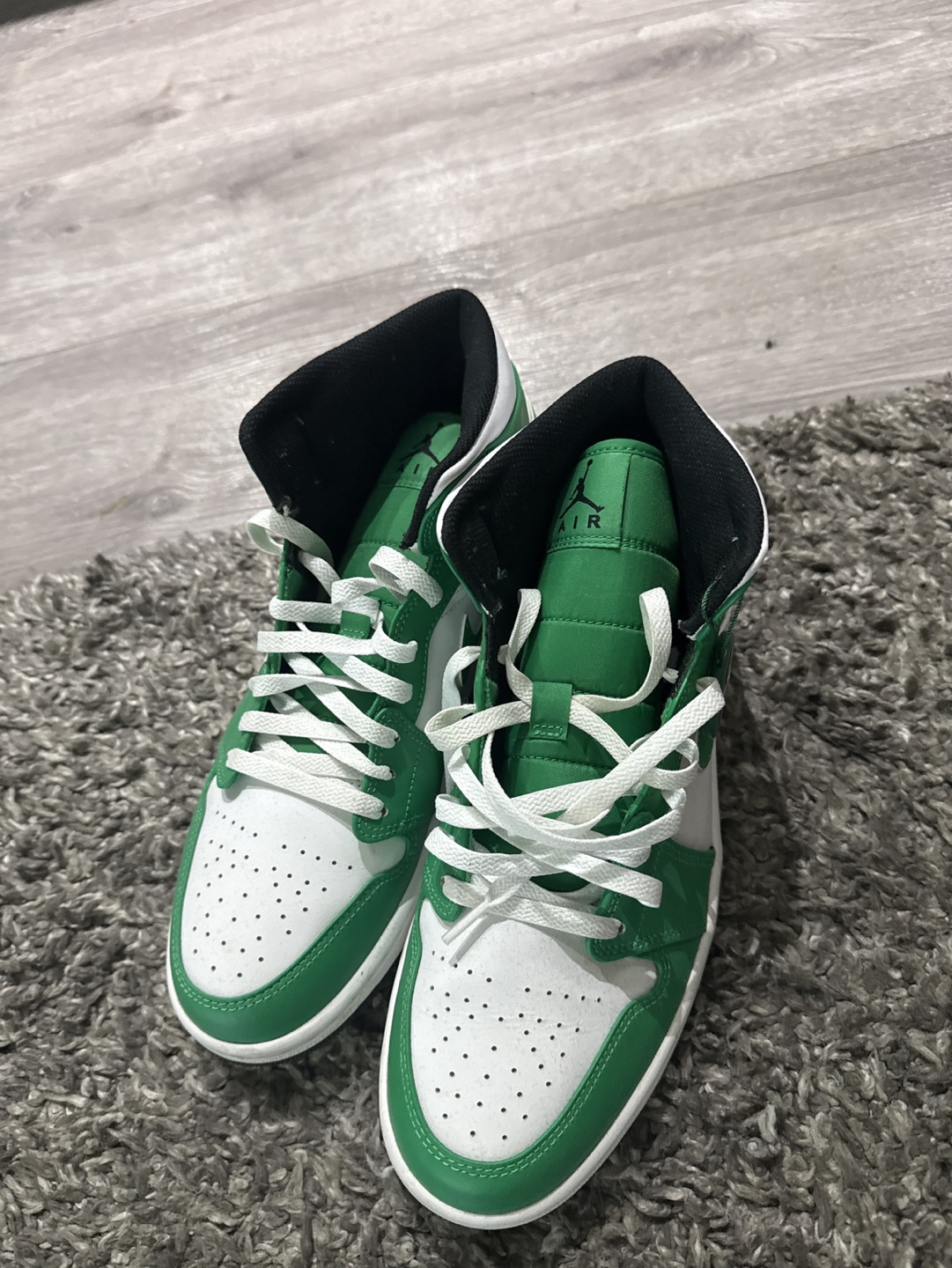 Nike Air Jordan 1 Mid Lucky Green - photo 2