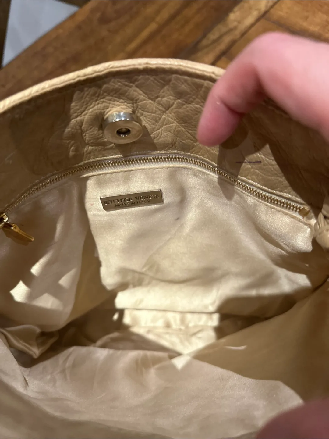 Authentic Preloved Bottega Veneta Woven Leather Shoulder Bag image indicator(5)