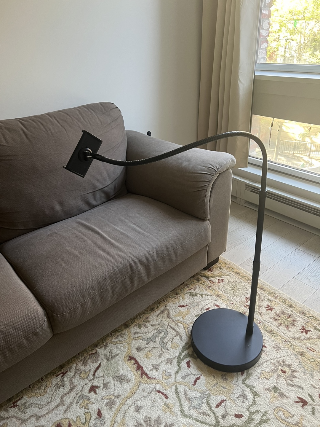 Adjustable Floor Stand Tablet/iPhone Holder