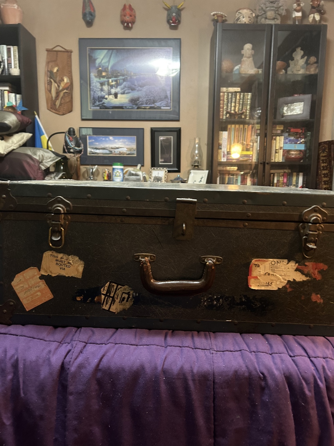 Vintage Travel Trunk - photo 3
