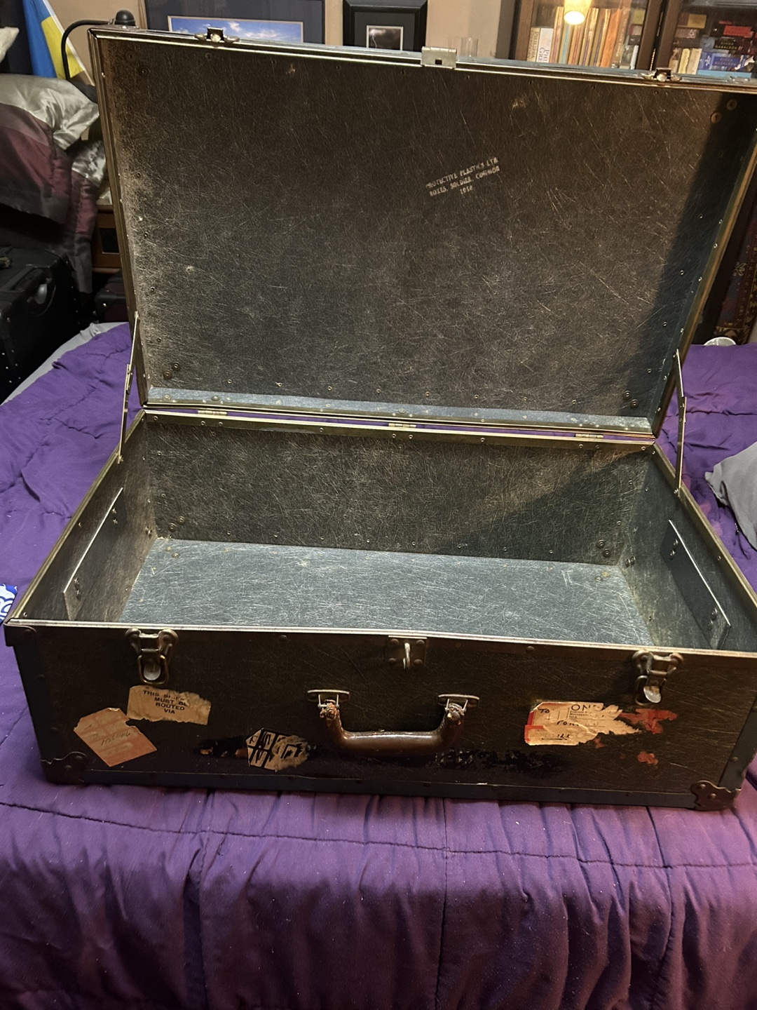 Vintage Travel Trunk - photo 2