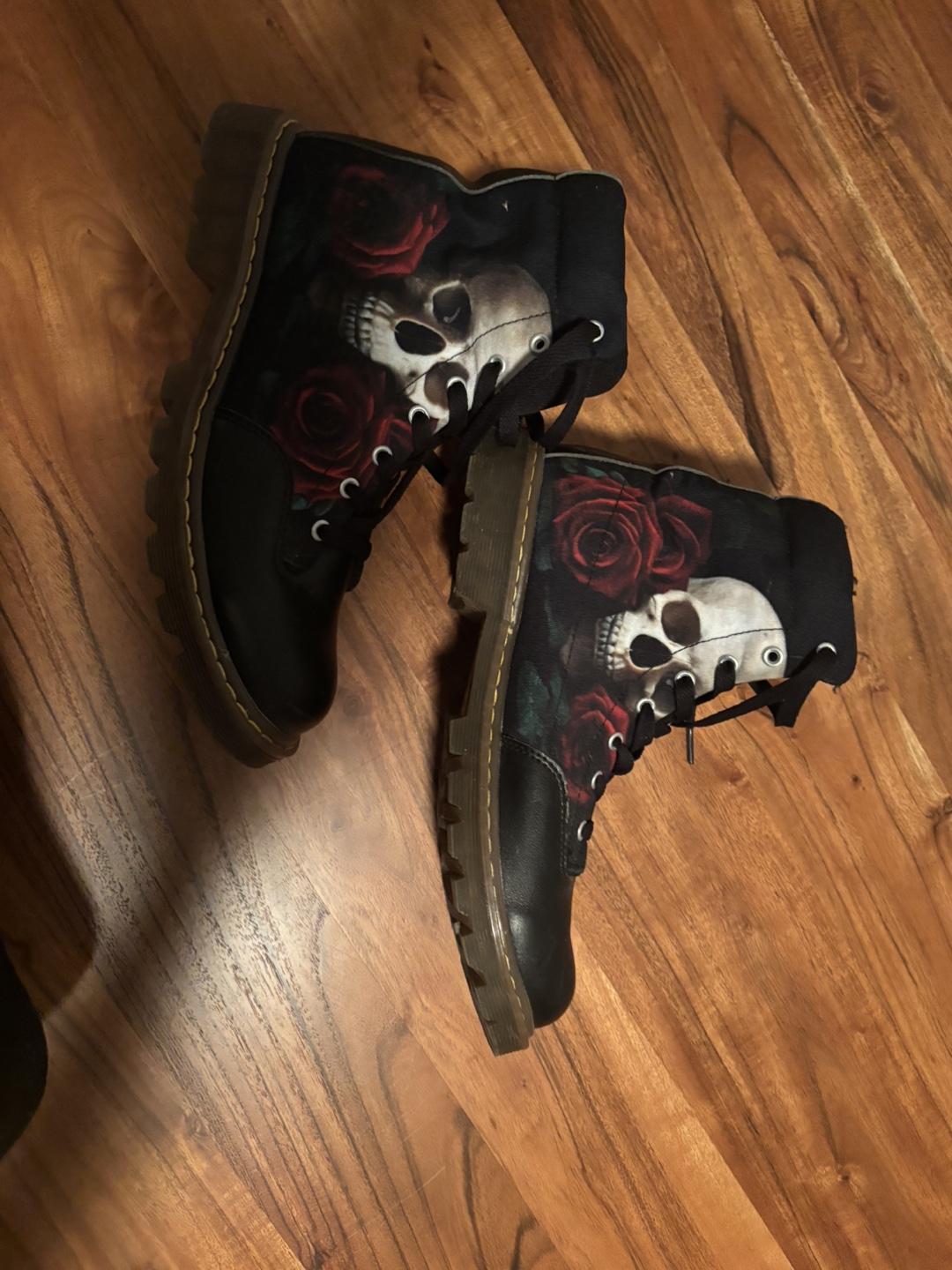 Skulls & Roses Boots