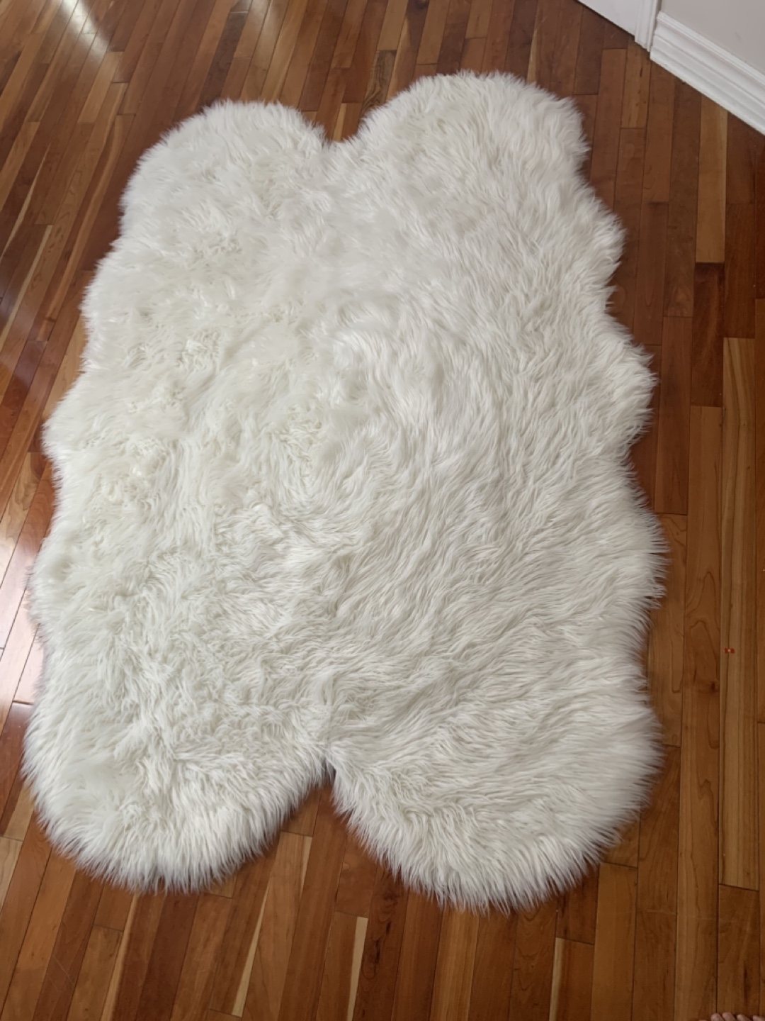 Fluffy White Rug 4ft by 6ft