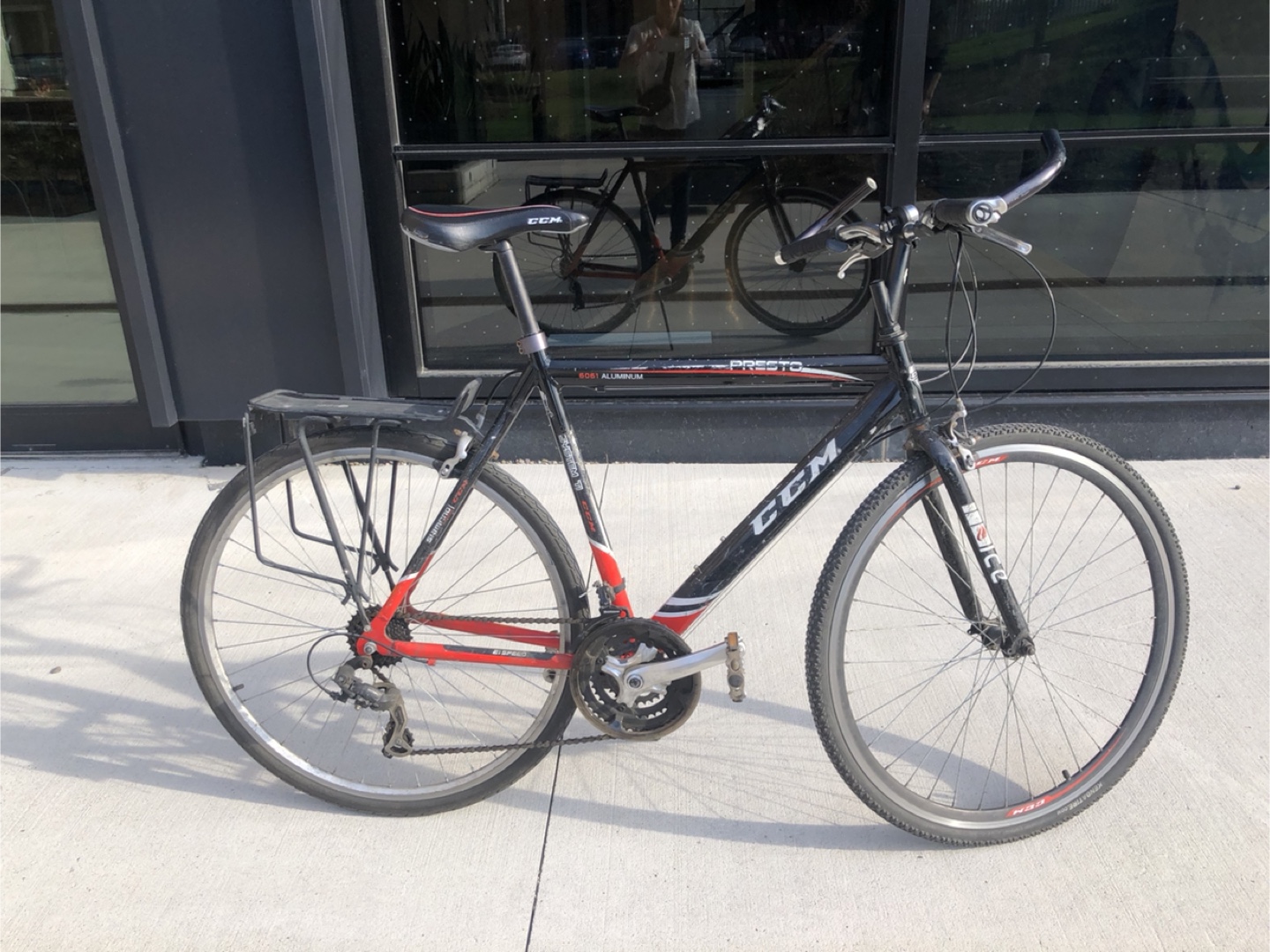 CCM Presto Hybrid Bike - Medium/Large Frame - photo 2