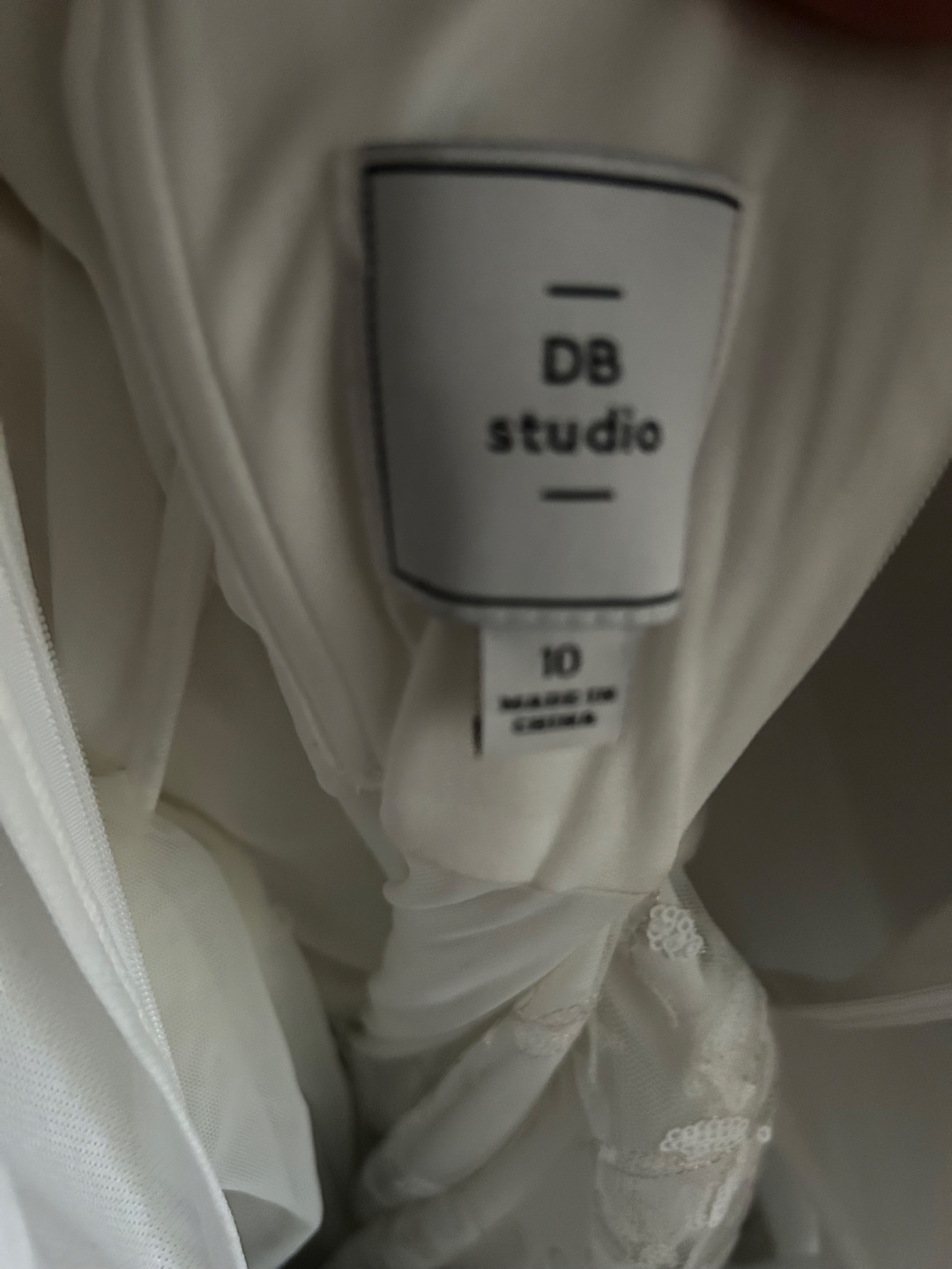 DB Studio Size 10 White Wedding Dress - photo 2