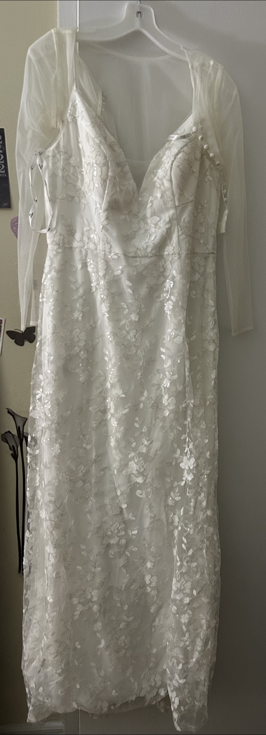 DB Studio Size 10 White Wedding Dress