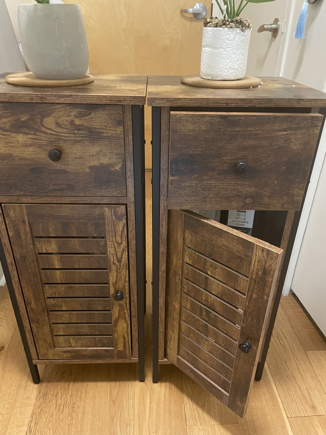 Pair of Rustic Wooden Nightstands with Drawers and Cabinets - photo 2