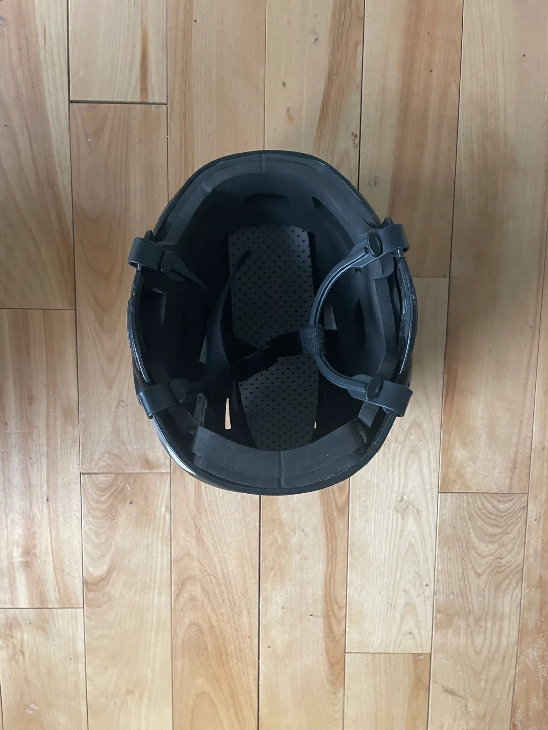 Bauer BH2100M Hockey Helmet image indicator(6)