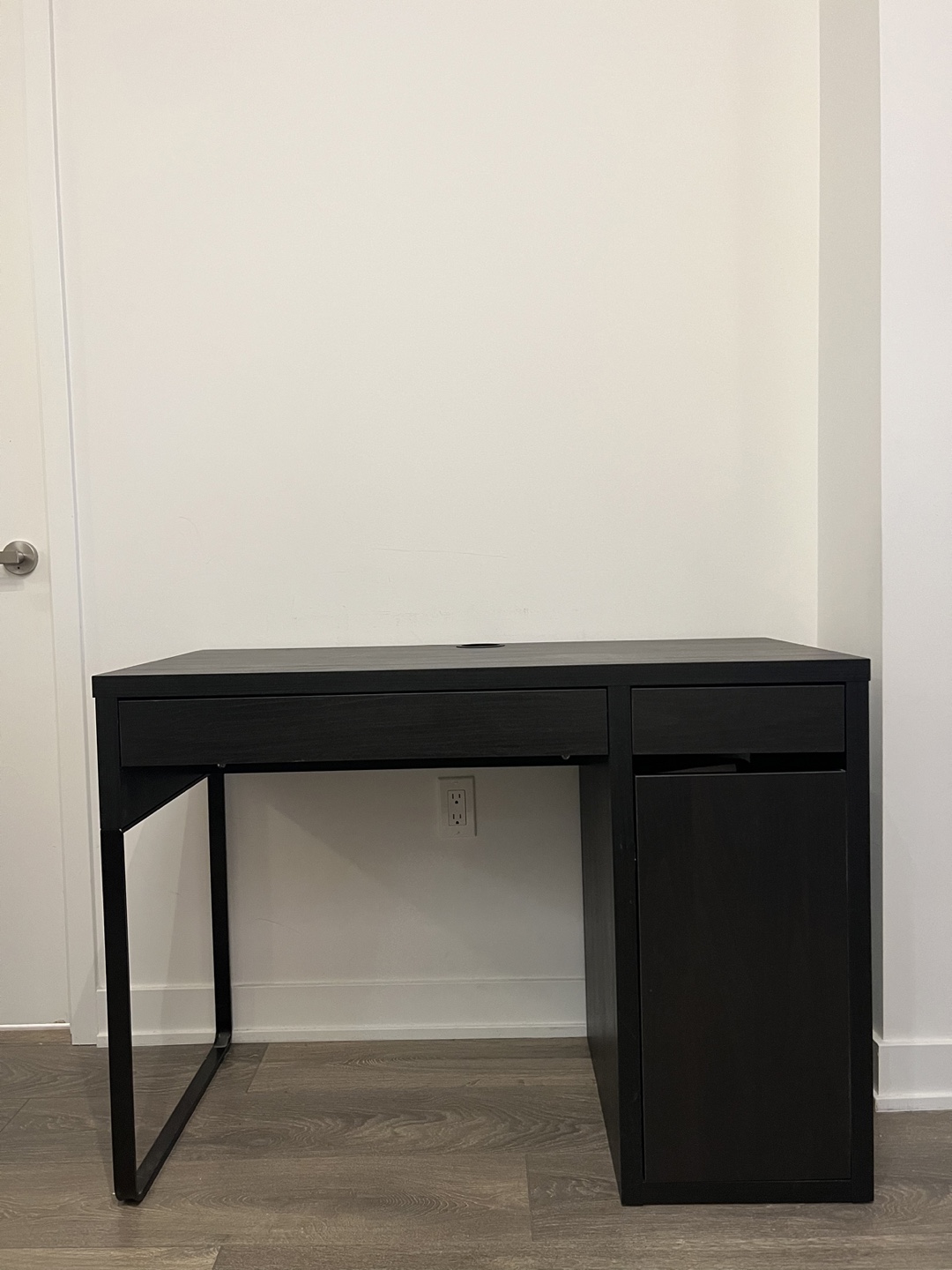 IKEA MICKE Desk - Black-Brown