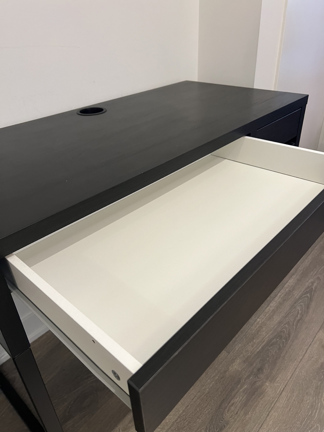 IKEA MICKE Desk - Black-Brown - photo 2