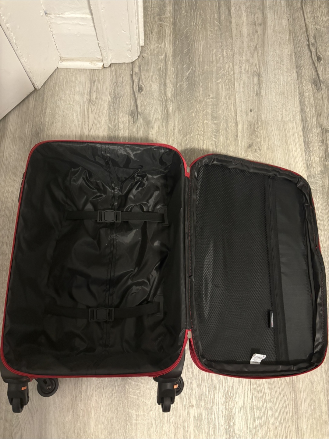 Toscano Italy Red Carry-On Suitcase - photo 2