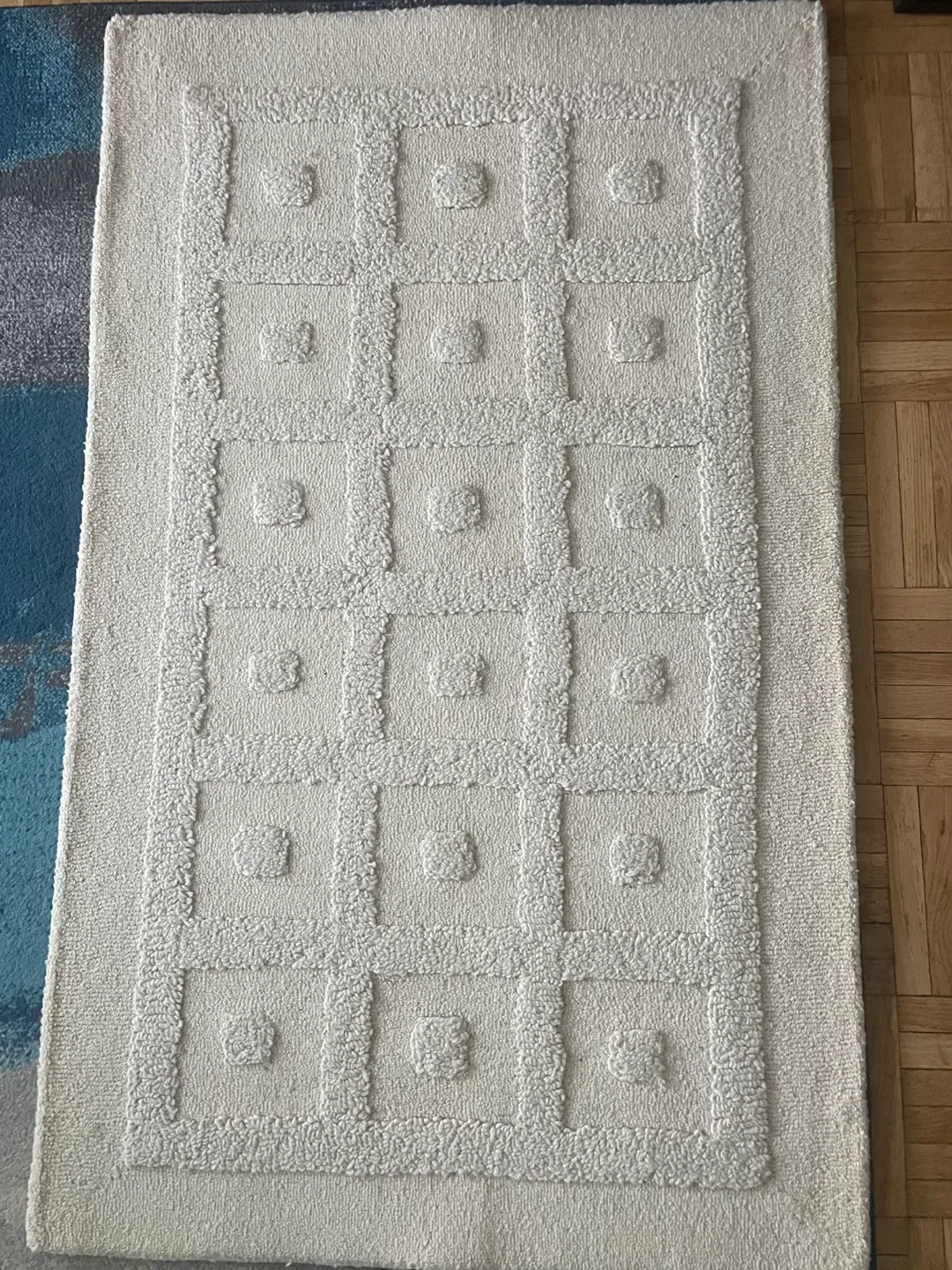 Off-White Textured Rug thumbnail