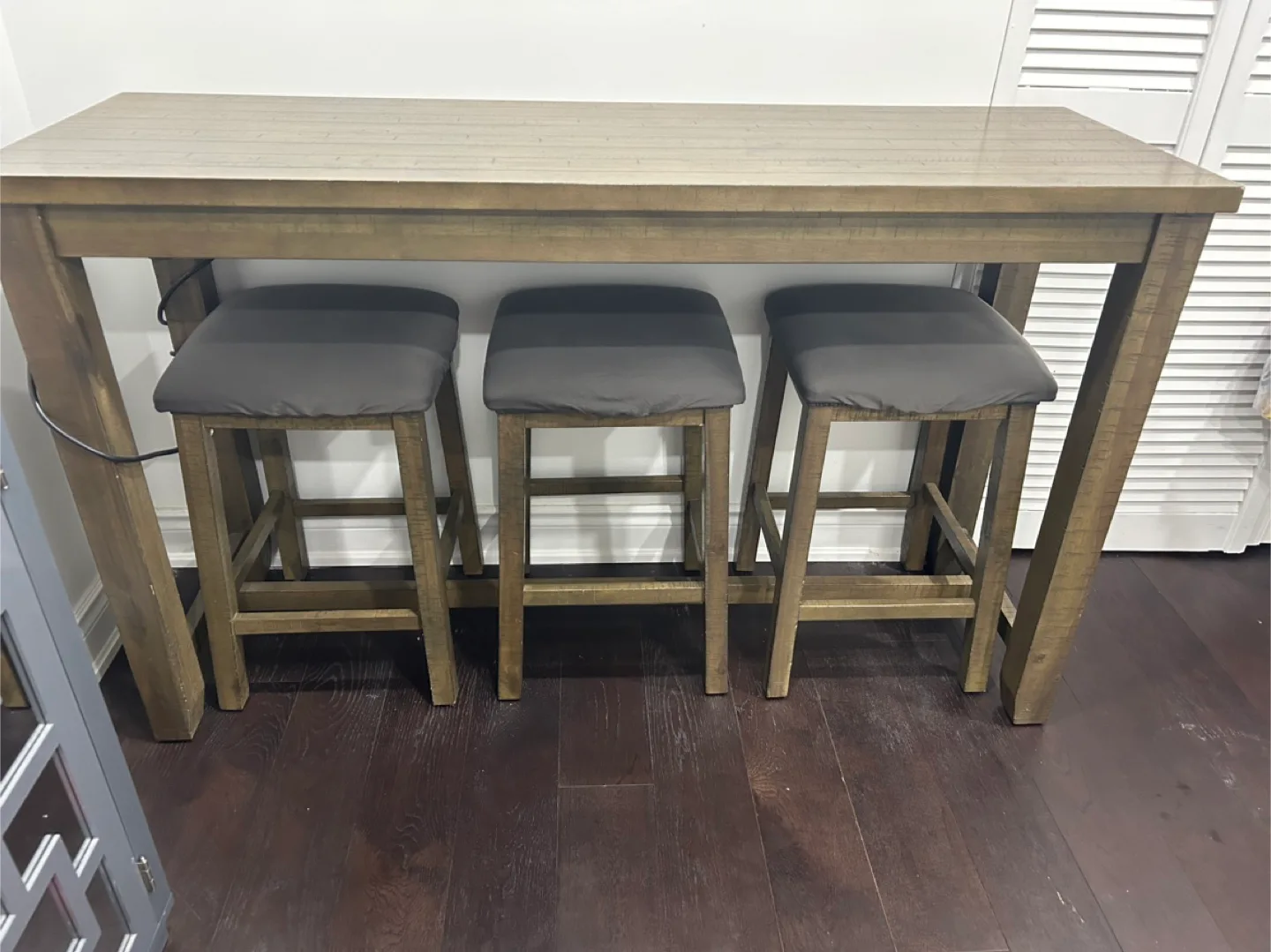 Pub table with three stools and built-in power thumbnail