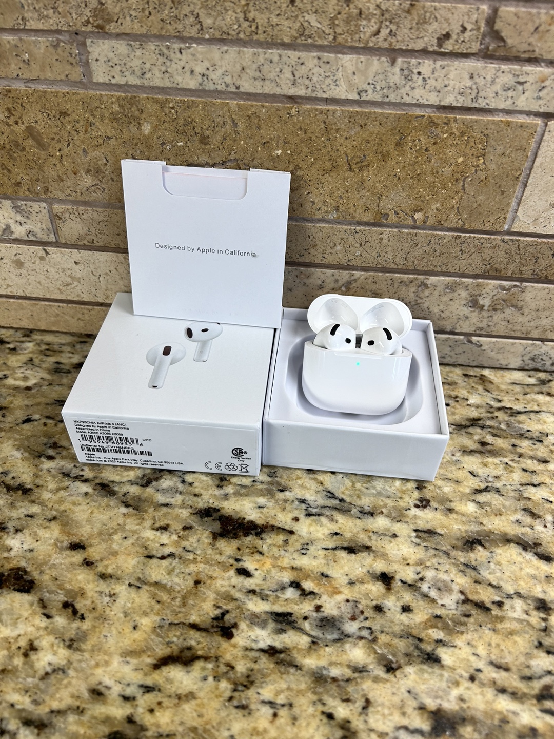 *BRAND NEW* airpod 4th generations - photo 2