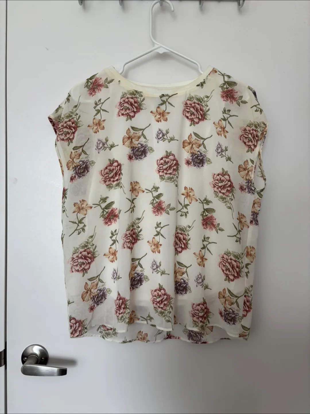 Women’s FOREVER 21 Floral Print Blouse thumbnail