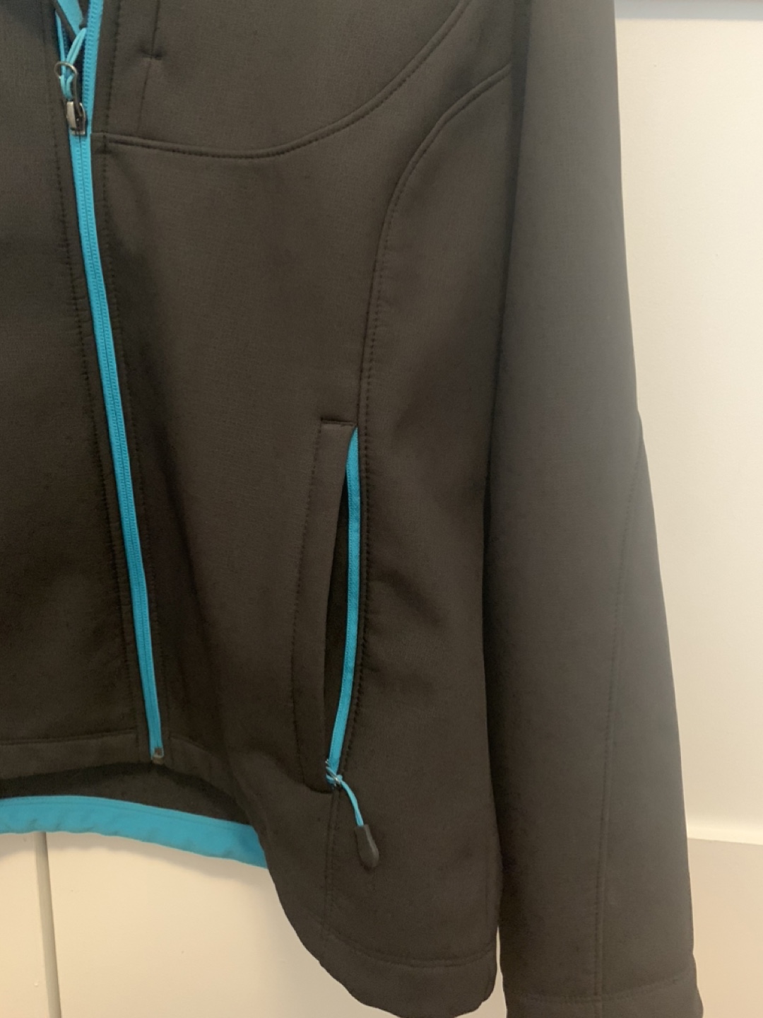 Waterproof Women's Black Softshell Jacket Size L/G - photo 4