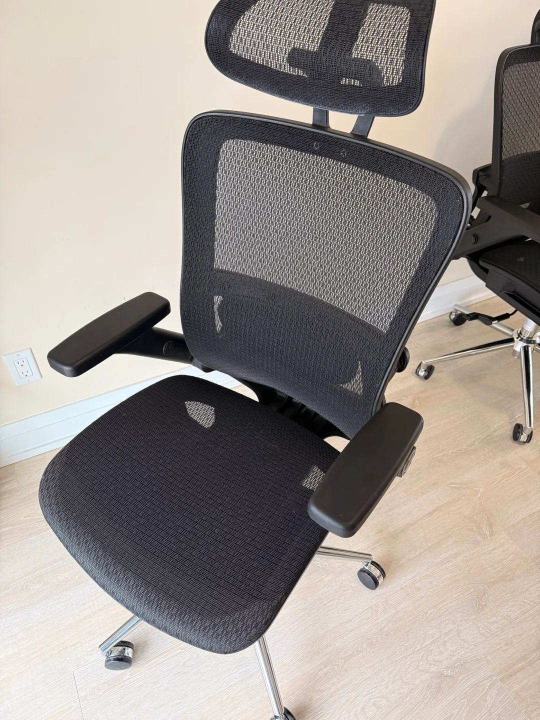 One Ergonomic Mesh Office Chairs with Headrests - fixed price thumbnail