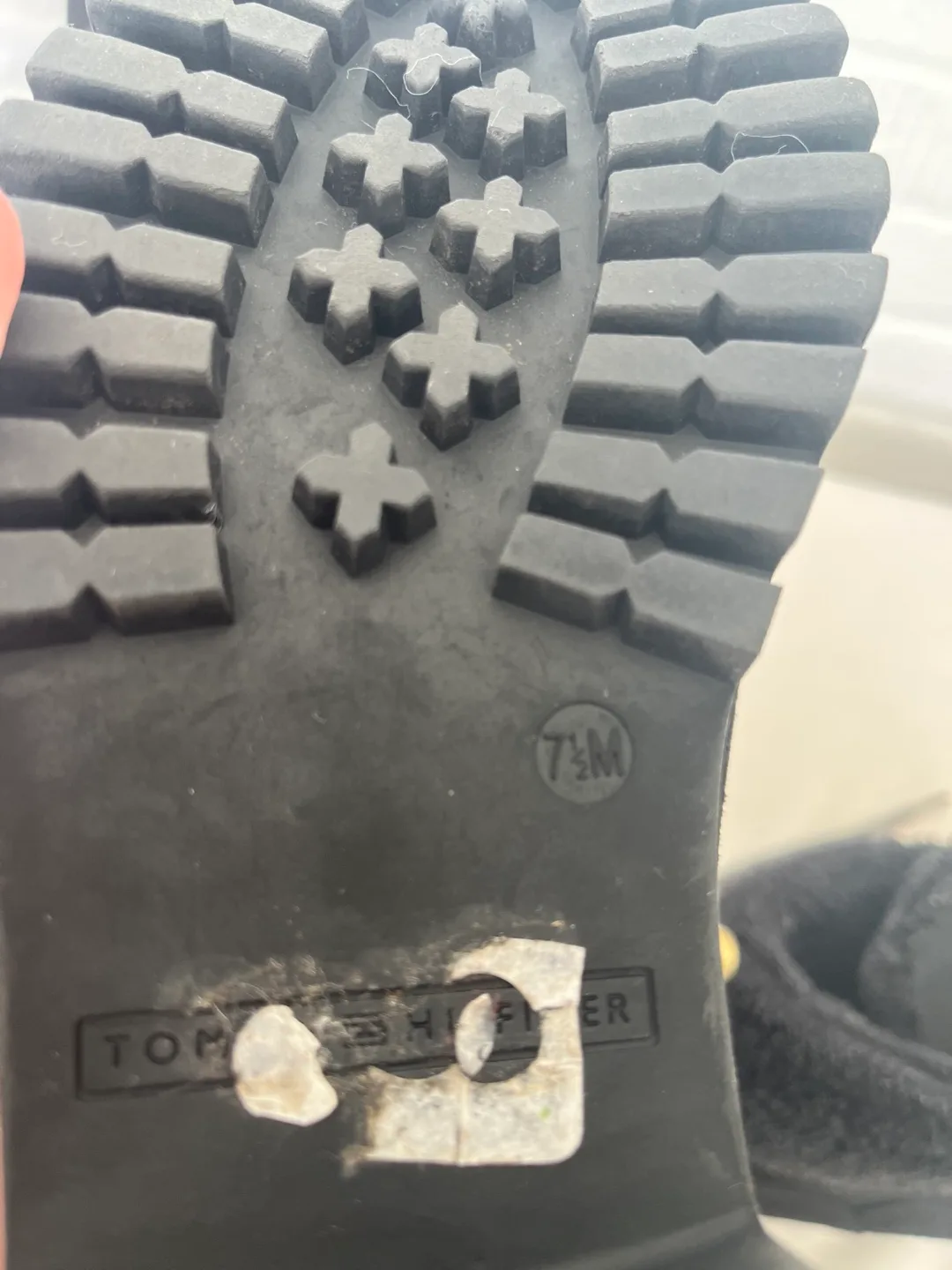 Tommy Hilfiger Black Boots - Size 7M image indicator(4)