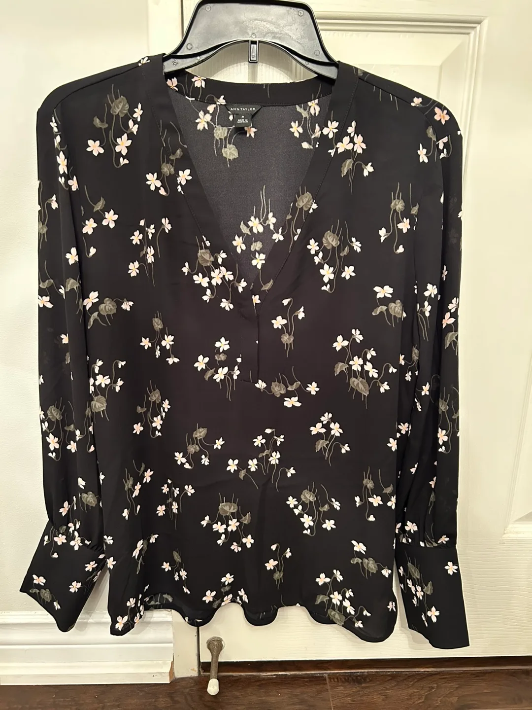 Ann Taylor Black Floral Blouse, Size Medium - Brand New! image indicator(3)