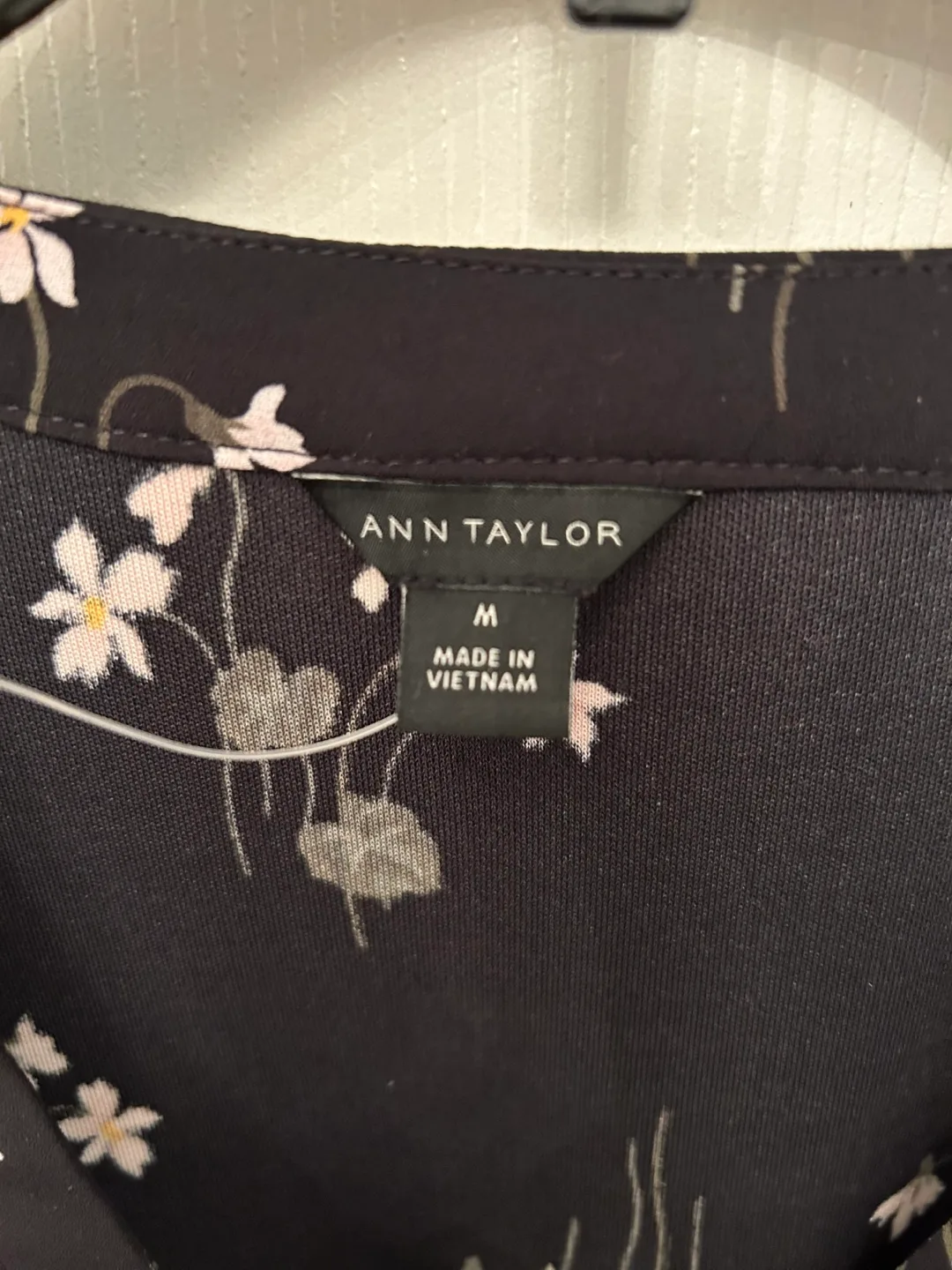 Ann Taylor Black Floral Blouse, Size Medium - Brand New! image indicator(5)