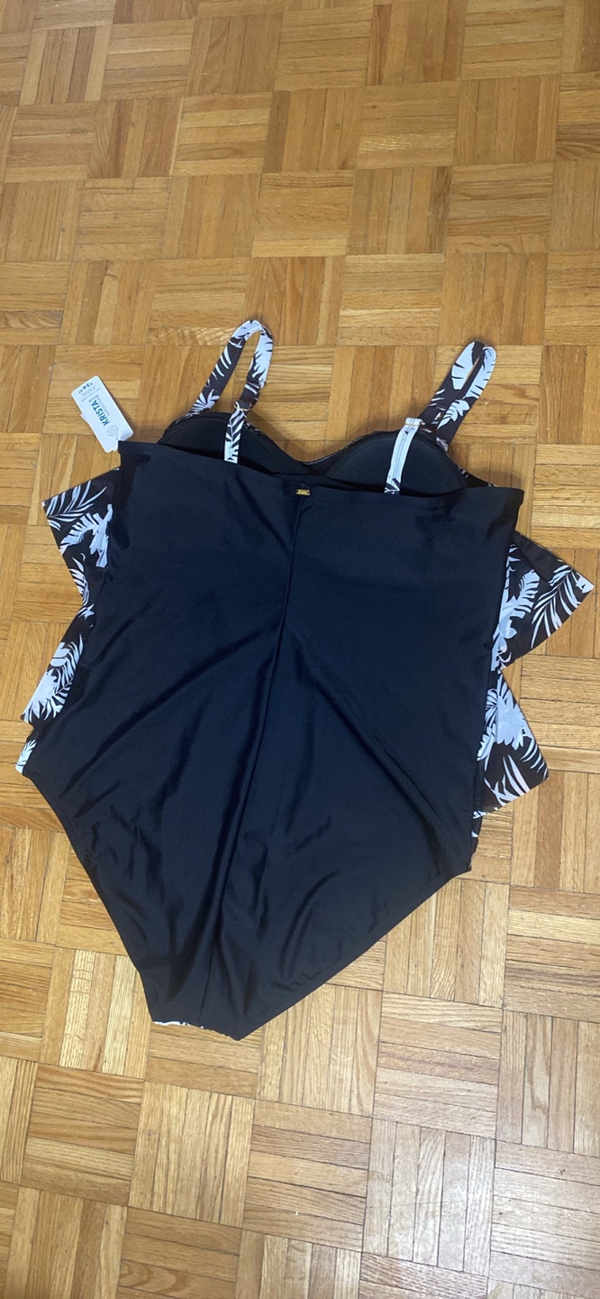 New Women's Plus Size Tropical Print Ruffle One-Piece Swimsuit - photo 2