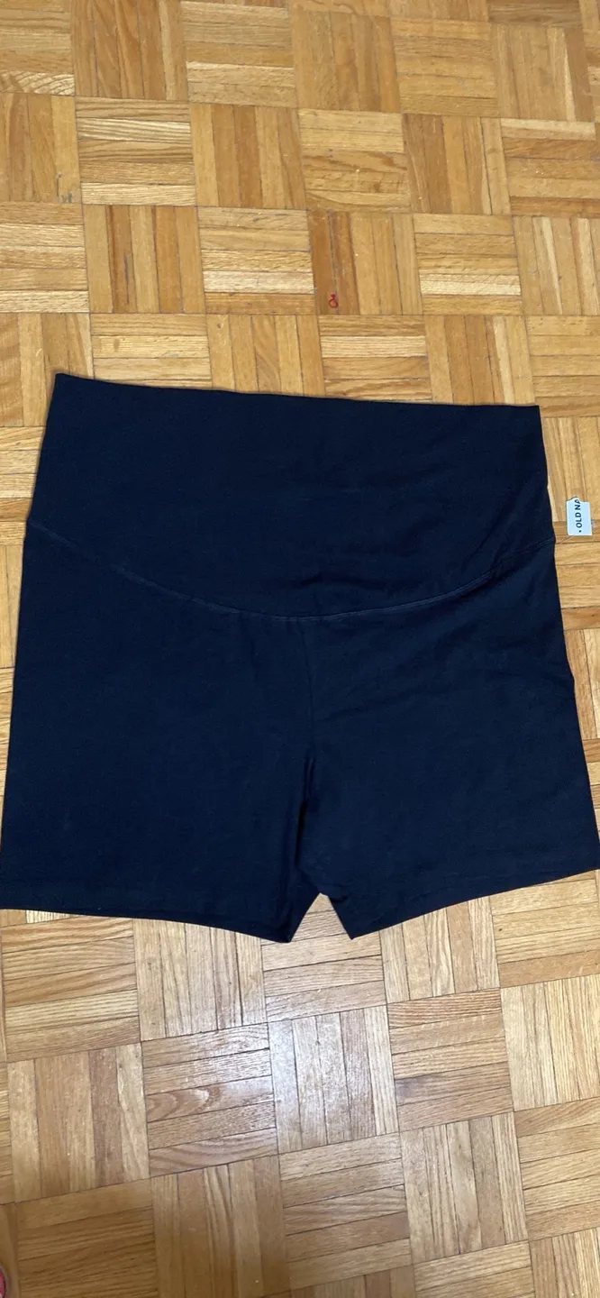 Old Navy Maternity XXL Bike Shorts thumbnail