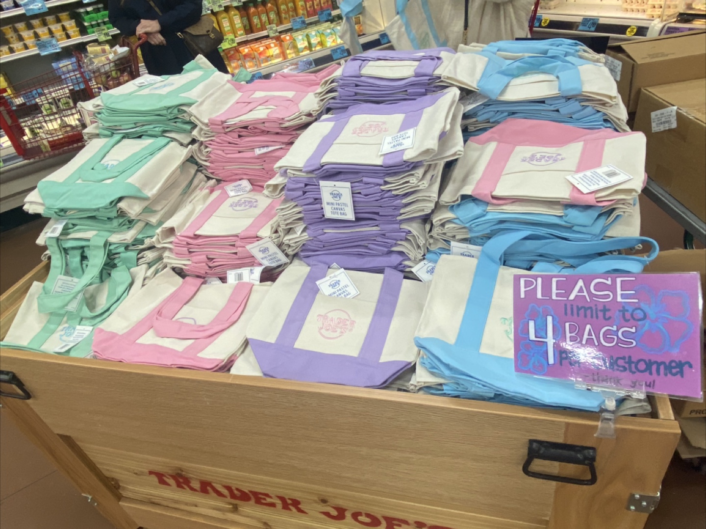 Trader Joe's Reusable Tote Bag - Pastel Colours - photo 5