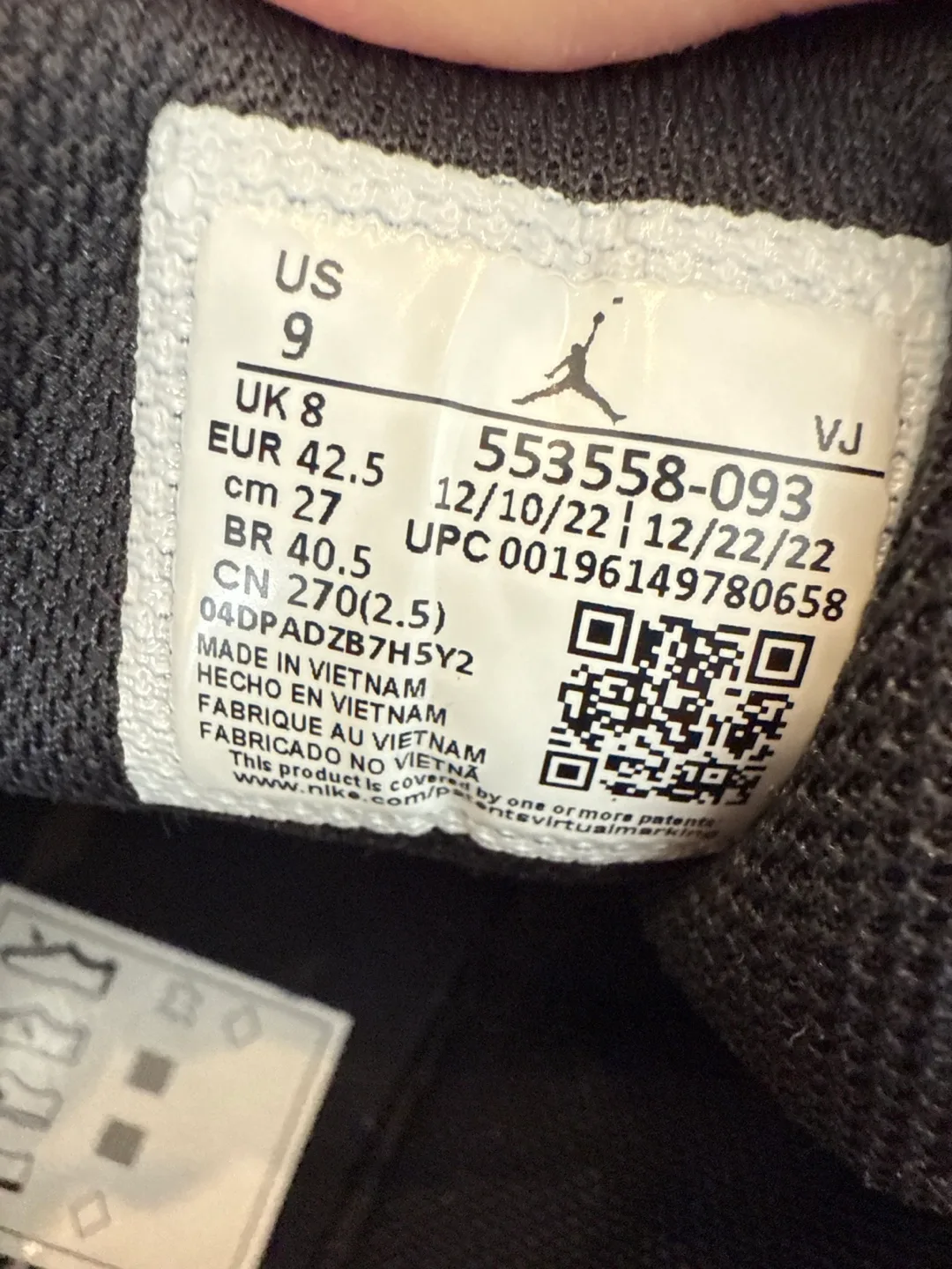 Air Jordan 1 Low Black Sneakers image indicator(6)