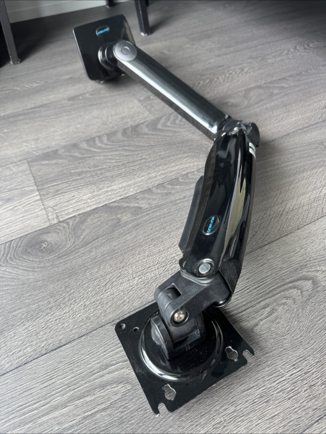 HUANUO Monitor Arm for 13-40" Screens - photo 4