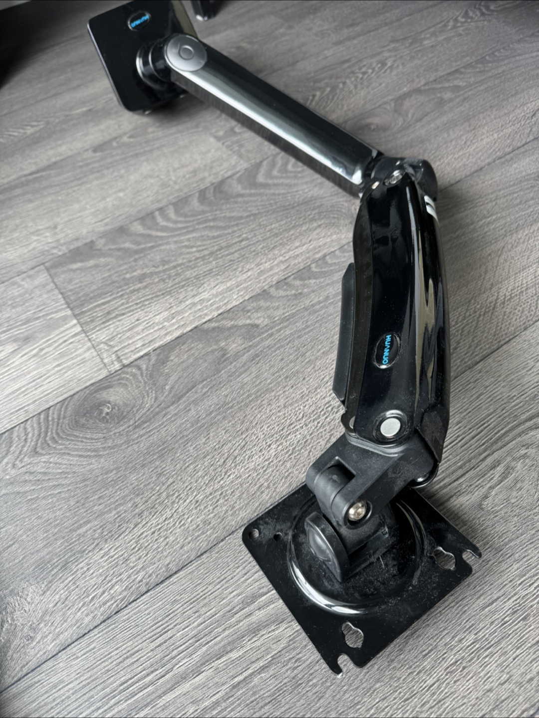 HUANUO Monitor Arm for 13-40" Screens - photo 5
