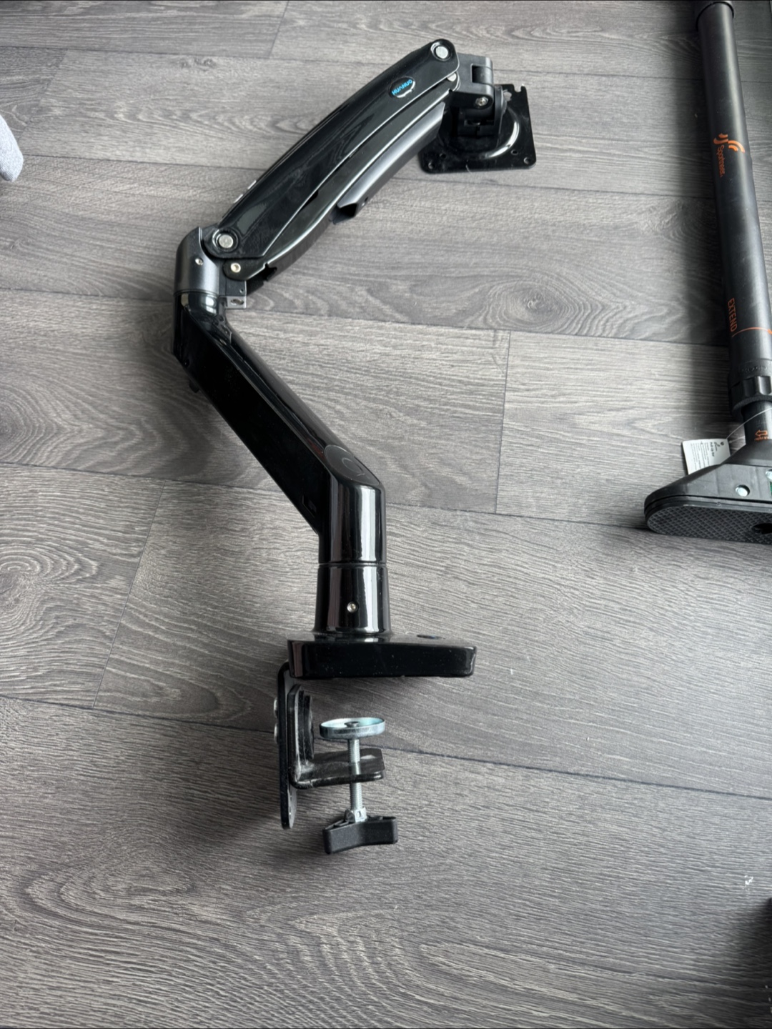 HUANUO Monitor Arm for 13-40" Screens - photo 2