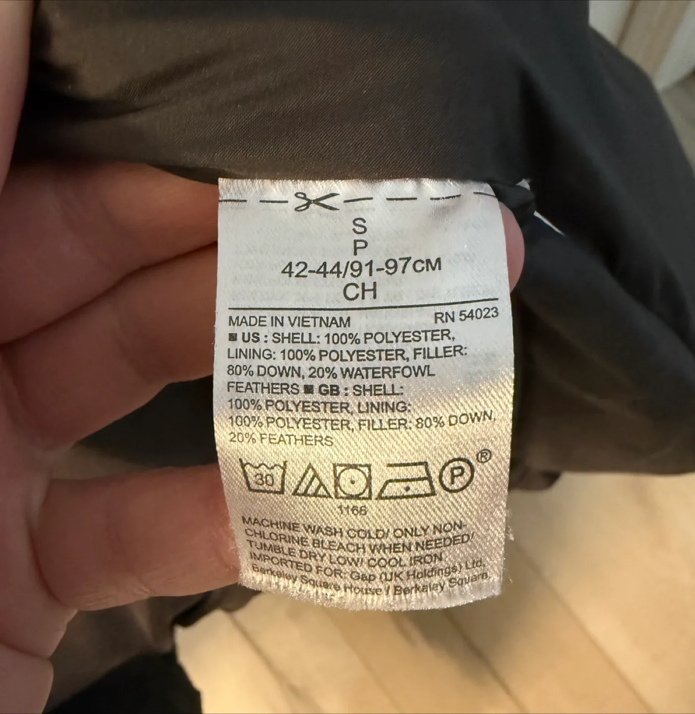 Winter down jacket men’s small - Banana Republic image indicator(5)