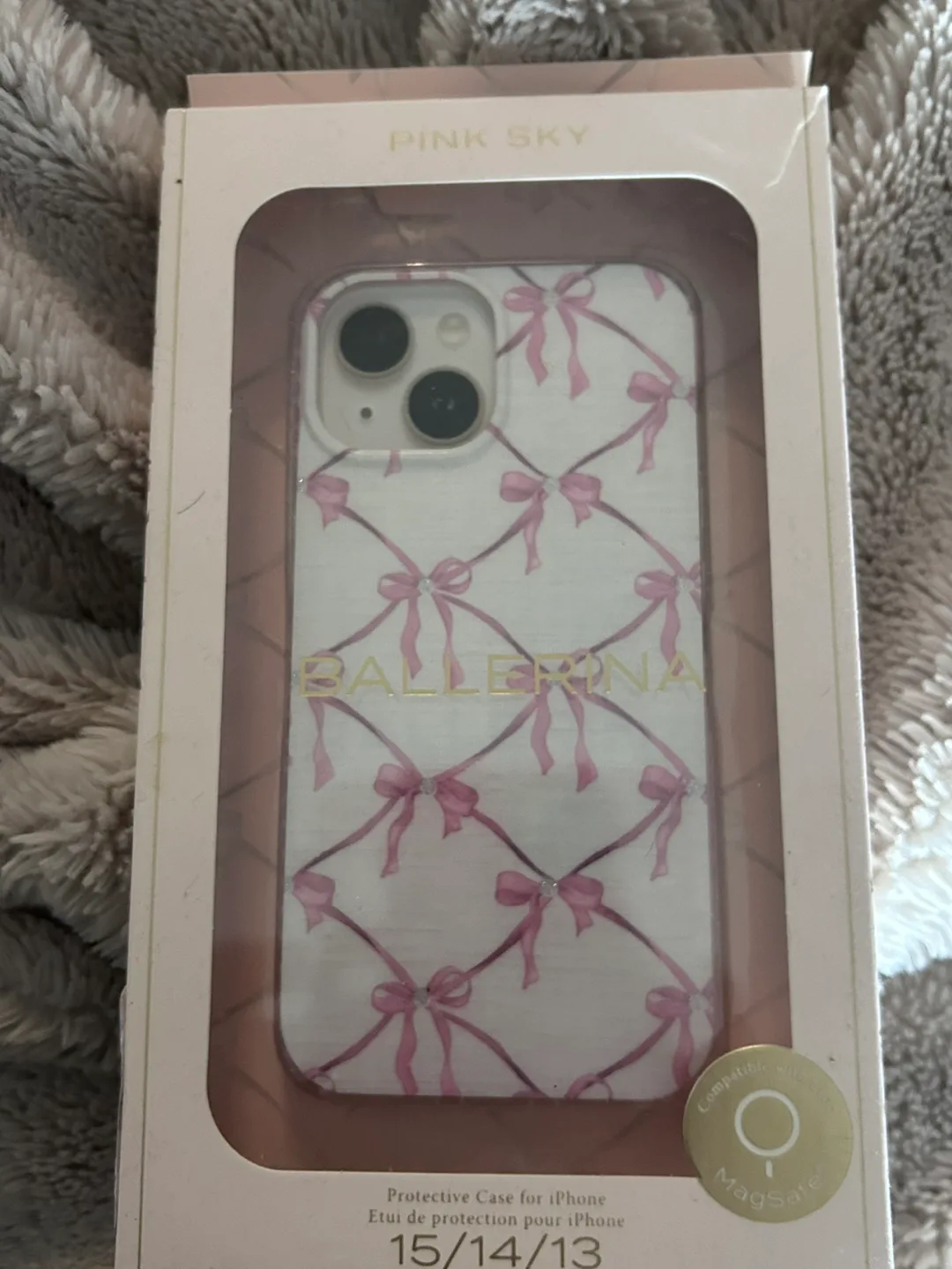 Pink Bow iPhone 15/14/13 Case thumbnail