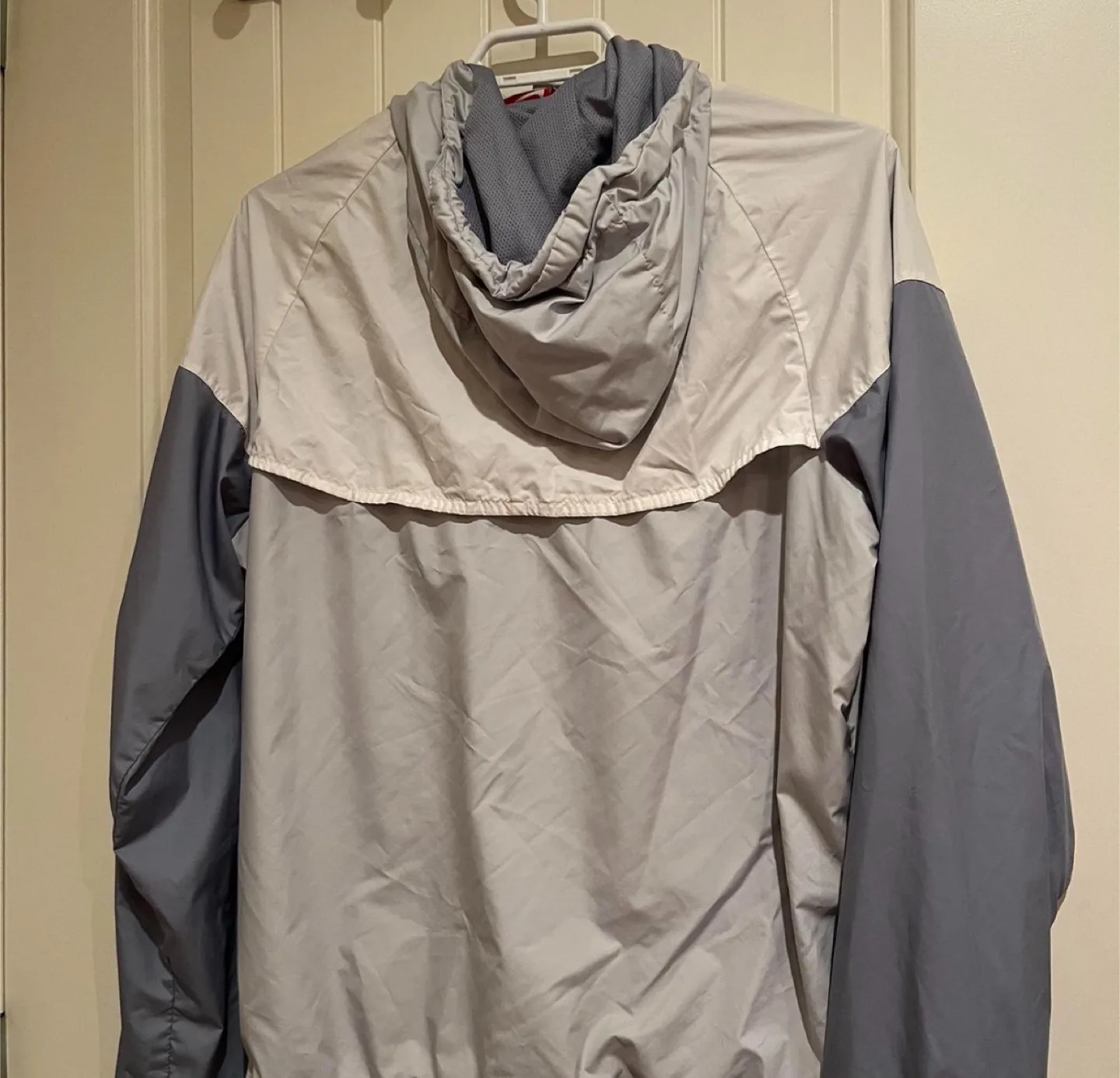 Vintage nike windbreaker image indicator(2)