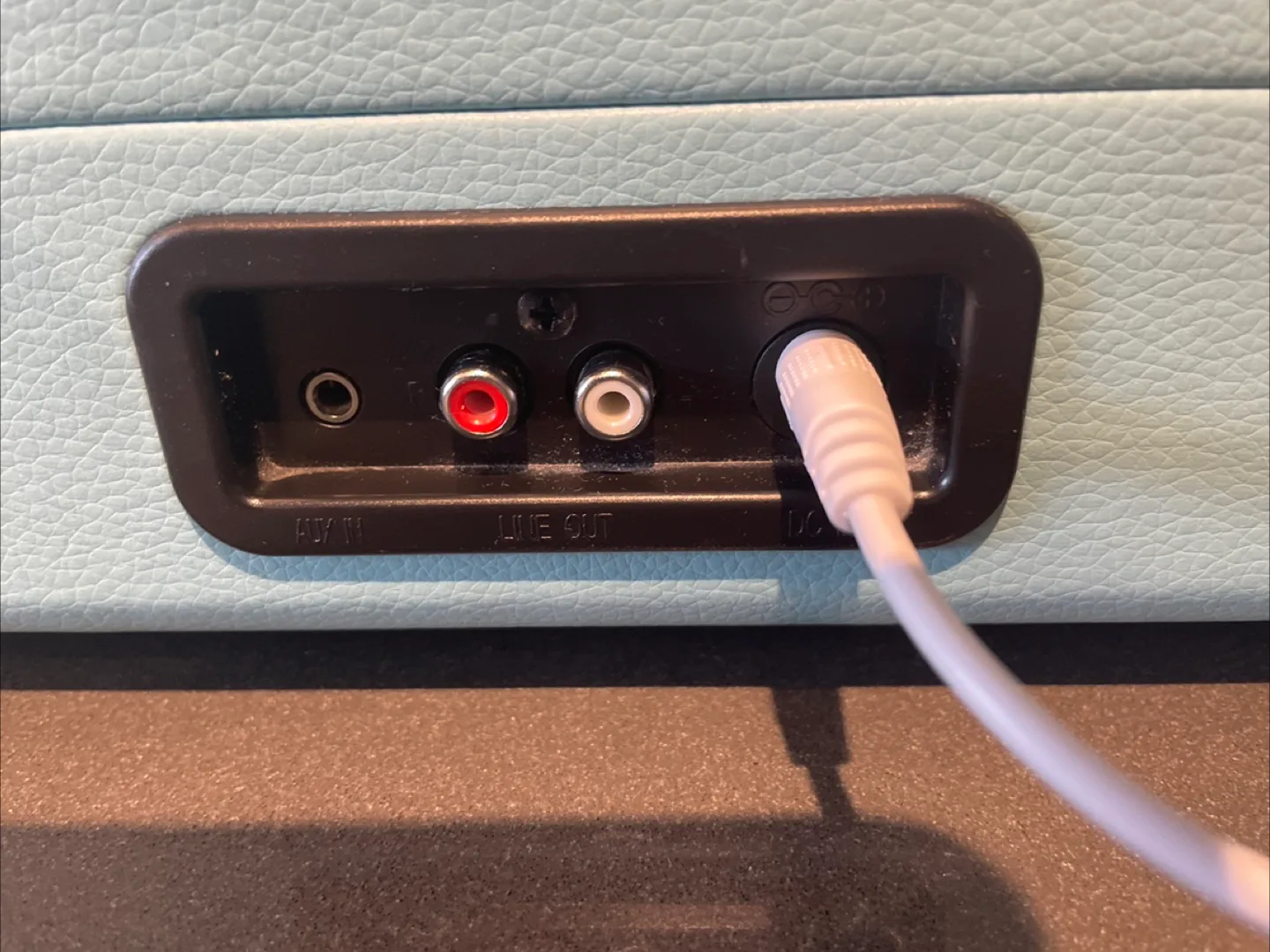 Crosley Cruiser Portable Suitcase Record Player - Light Blue image indicator(4)