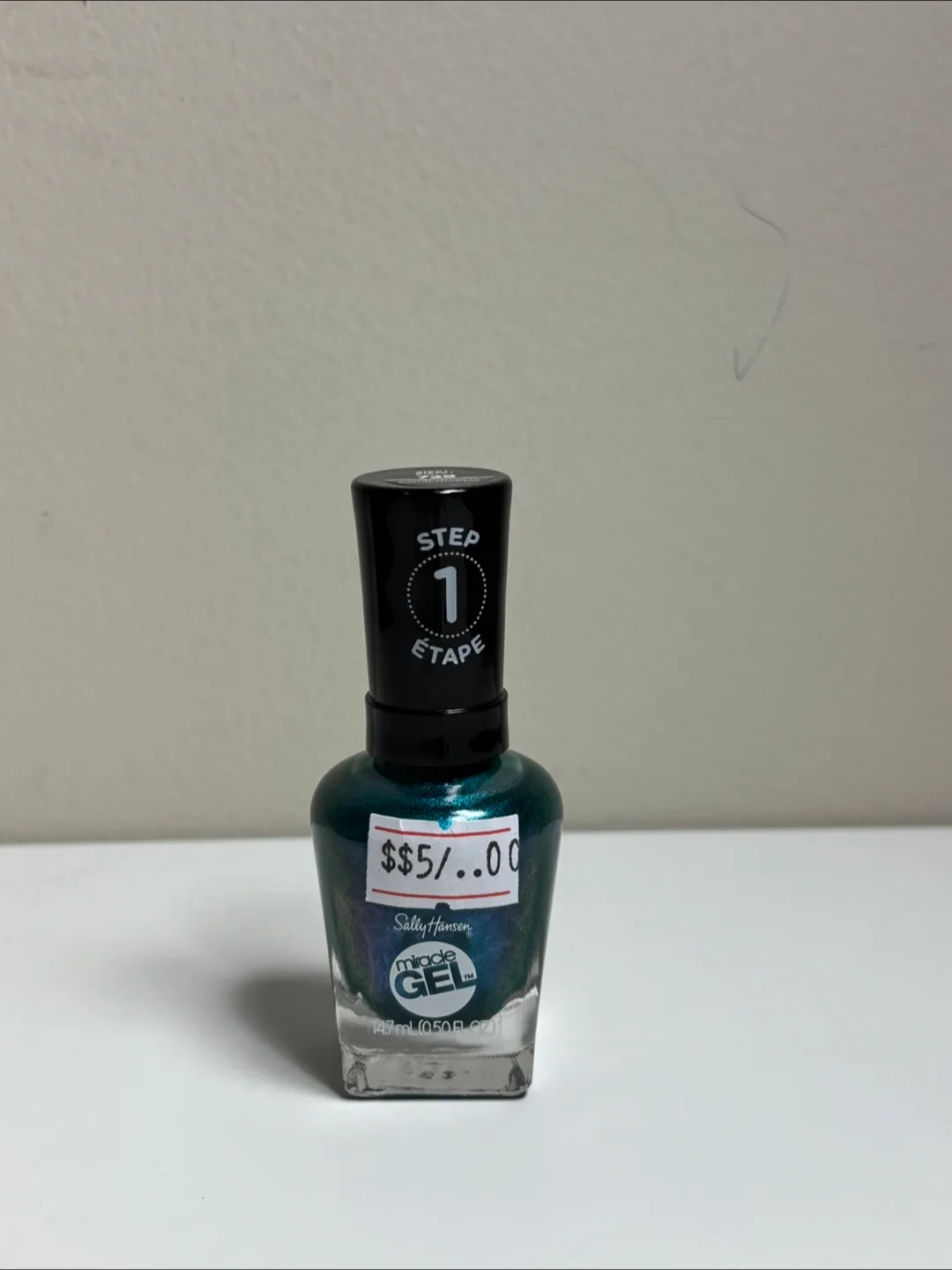 Sally Hansen Miracle Gel Nail Polish - Color: 729, Combustealble thumbnail