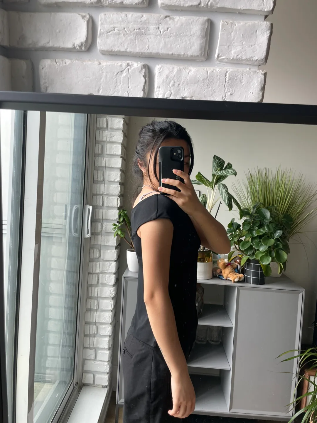 Black Off-the-Shoulder Twist-Front Top image indicator(4)