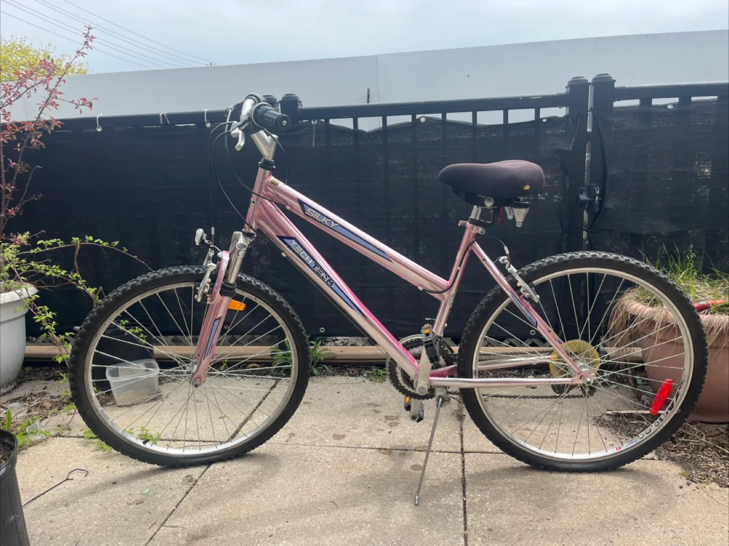 Pink Tech Team Silky Mountain Bike – Great Condition, Minor Wear thumbnail