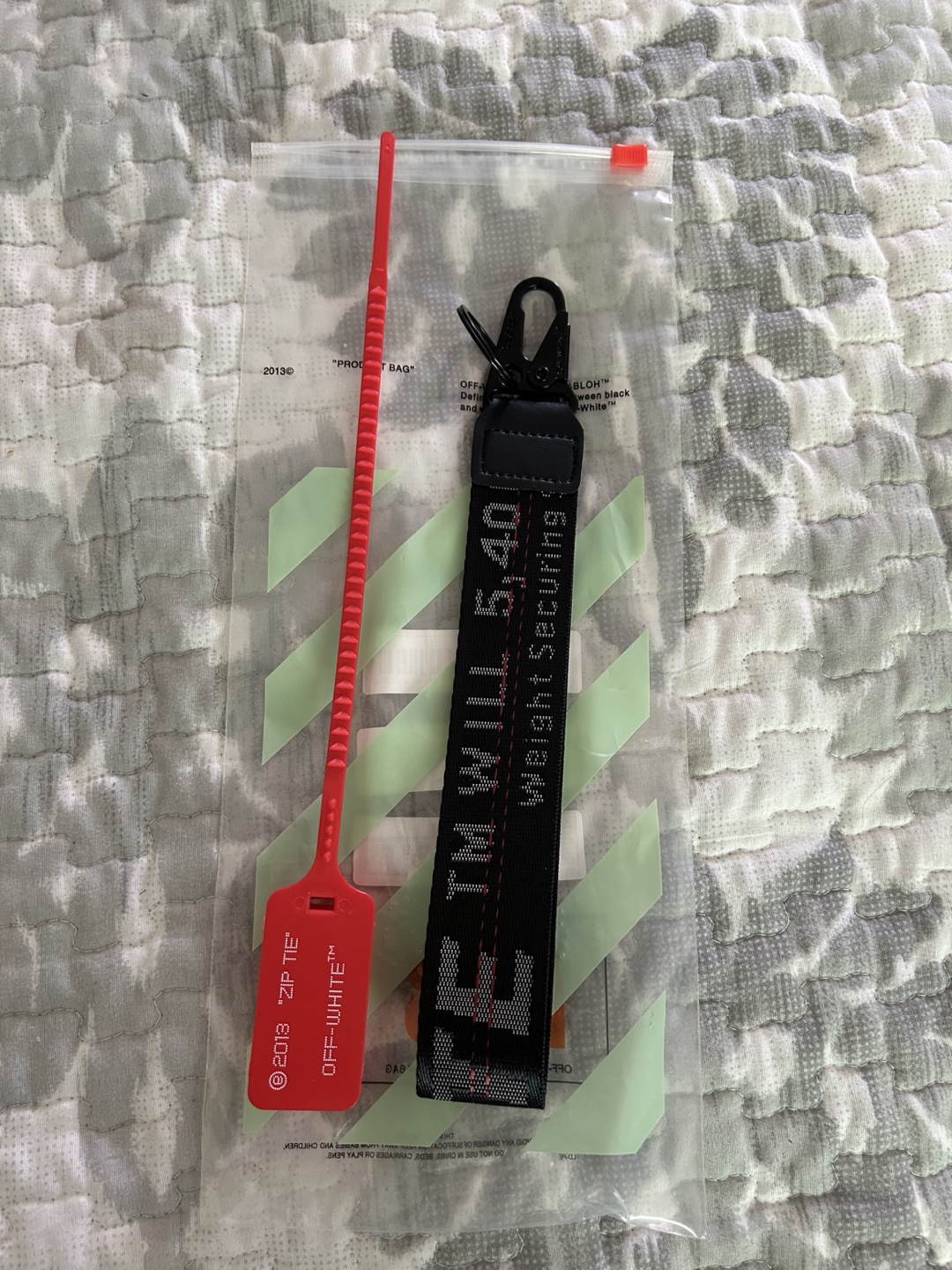 Off-White Keychain tag brand new - photo 2