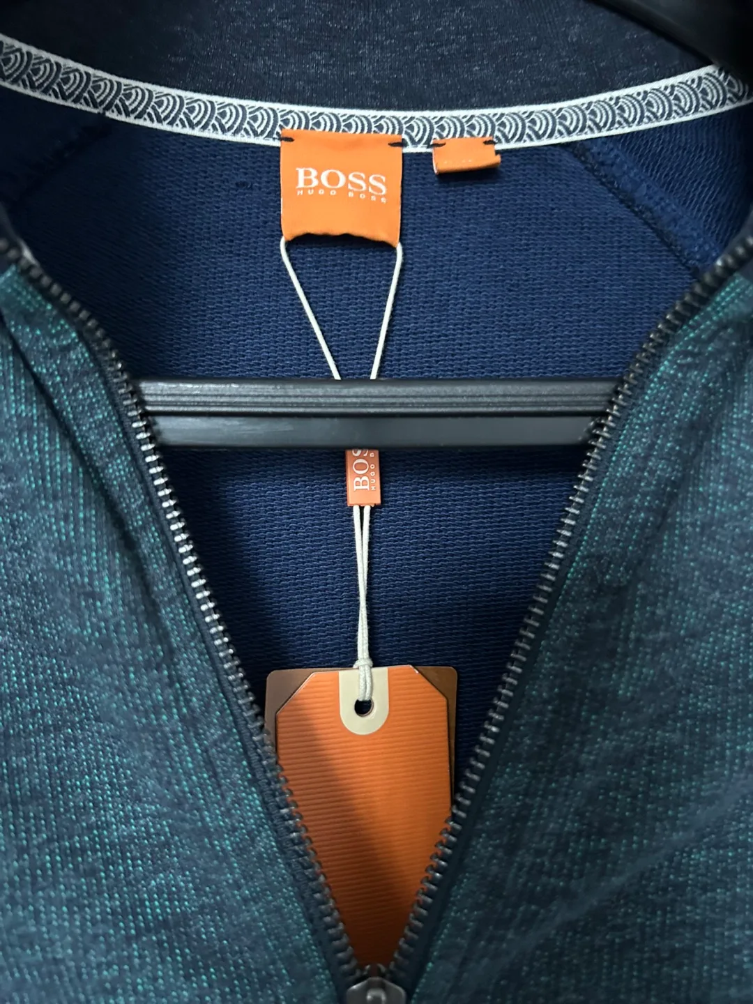 NWT Boss Men’s Cotton Zip Up - small image indicator(2)